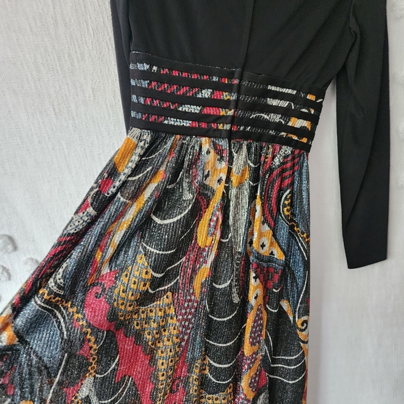 Vintage Metallic Long Sleeve Maxi Dress - Picture 7 of 8